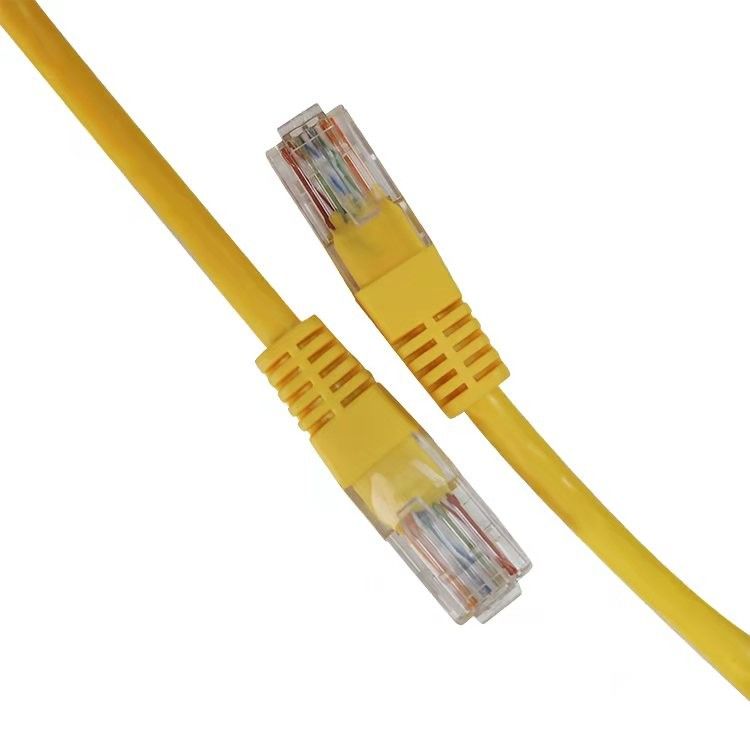 UTP Cat5 Kablosu Sarı Yama Kablosu Ethernet Kablosu Bilgisayar ve Yönlendirici için Cat5e